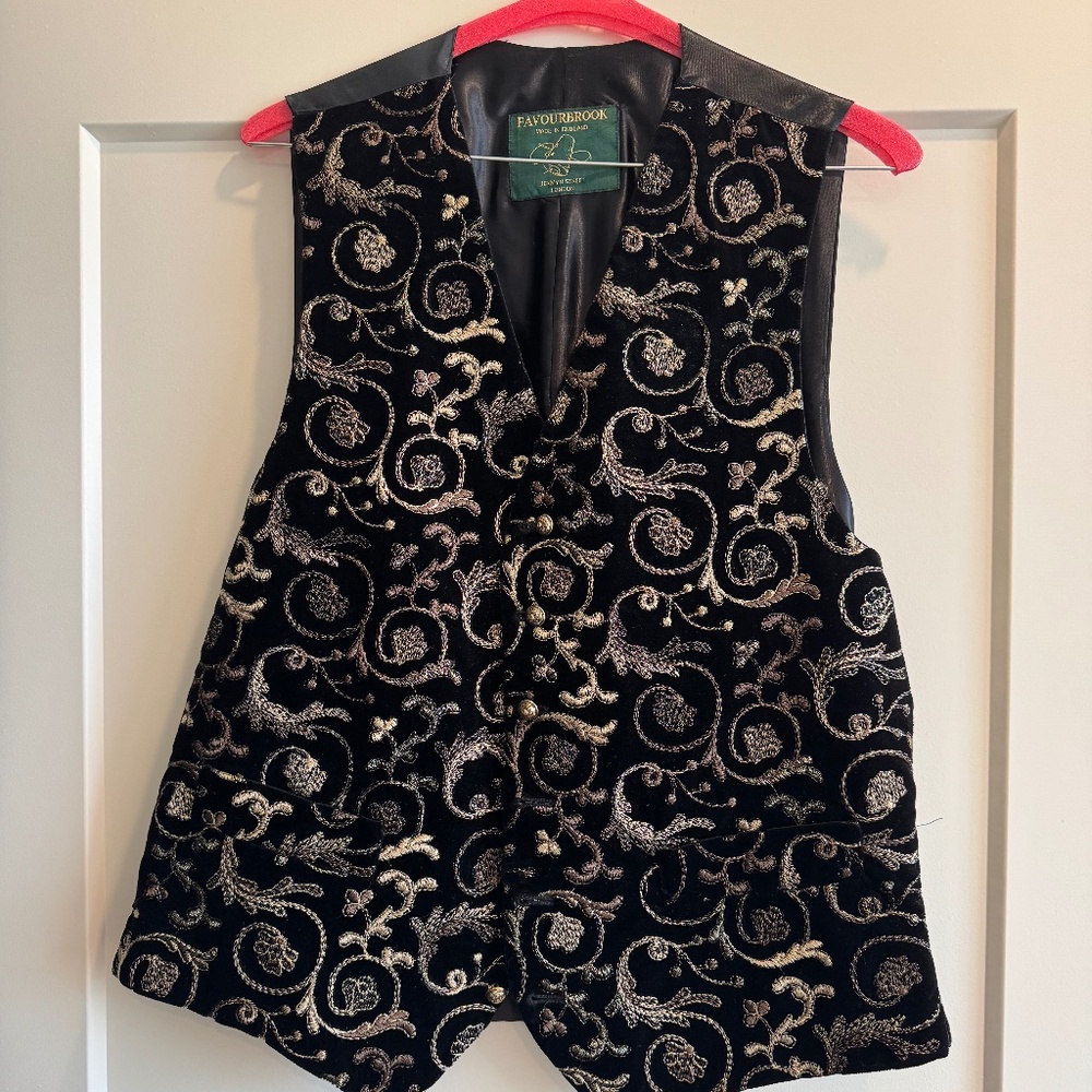 FAVOURBROOK Size 42 (Medium) Black Gold Embroidery Buttoned Vest